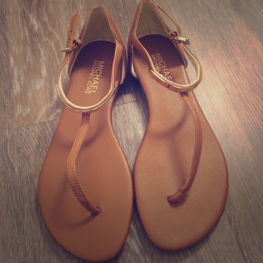 Never worn Michael Kors sandals, size 5.5